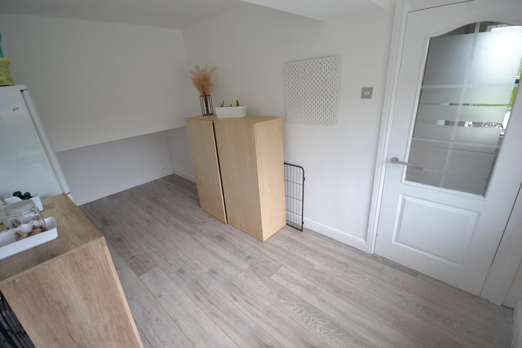 2nd Public/4th Bedroom