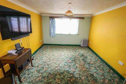 2 bedroom flat for sale - Elm Grove, Hayling Island