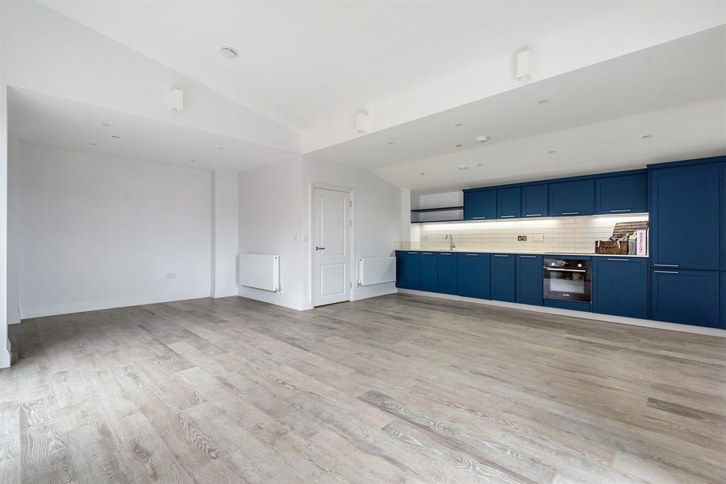 Apartment in Reading - View 2