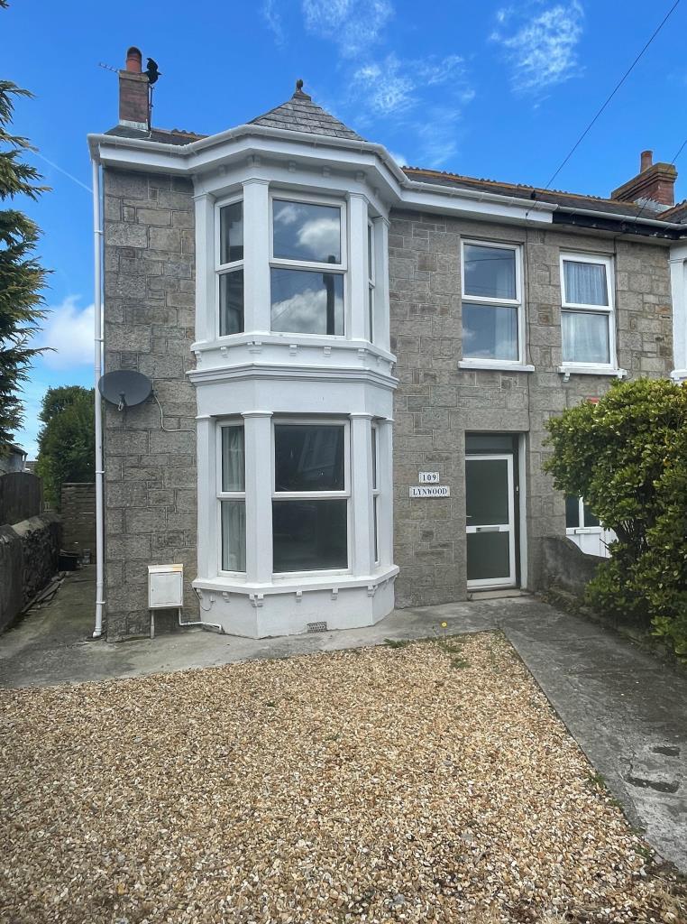 109 Mount Ambrose, Redruth, Cornwall 3 bed semidetached house £175,000