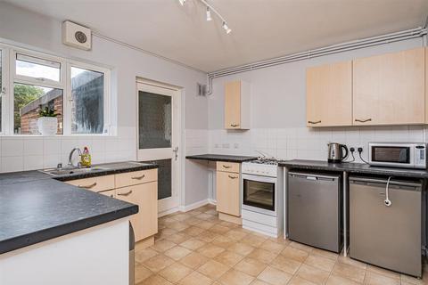 7 Spring Close, Harefield, Uxbridge, UB9 6HD