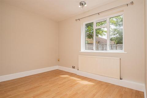 7 Spring Close, Harefield, Uxbridge, UB9 6HD