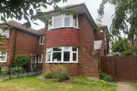 680a Hanworth Road, Whitton, Hounslow, TW4 5NS