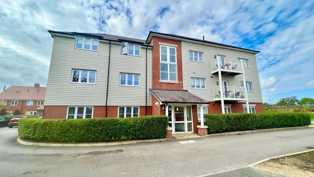 Highfield Place Diamond Jubilee Way Wokingham Berkshire Rg40 2 Bed