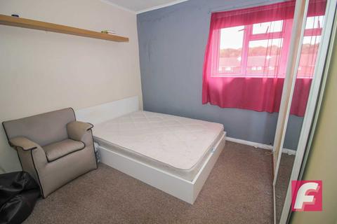11 Barnhurst Path, Watford, WD19 6TX