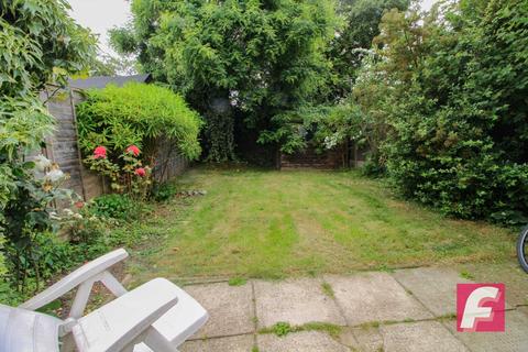 11 Barnhurst Path, Watford, WD19 6TX