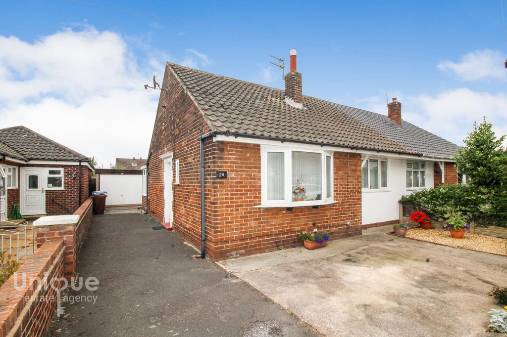 Lomond Avenue, Lytham St. Annes, FY8 2 bed bungalow for sale £200,000