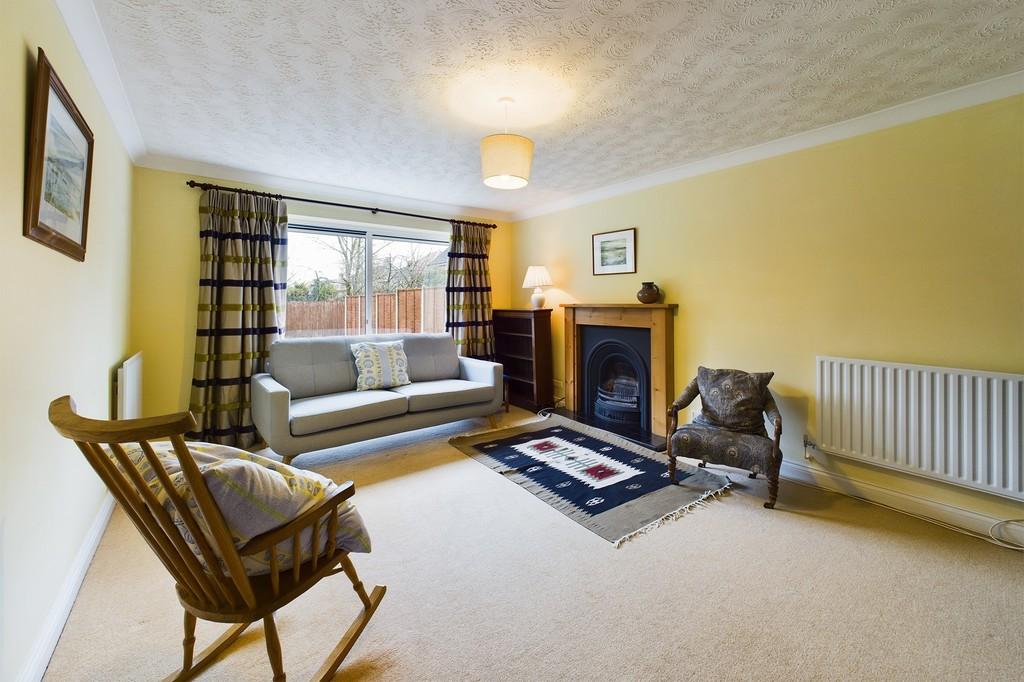 Arlington Way, Thetford 5 bed detached house £500,000