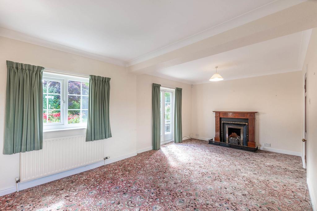 Swallow Road, Grimsby 6 bed detached house £500,000