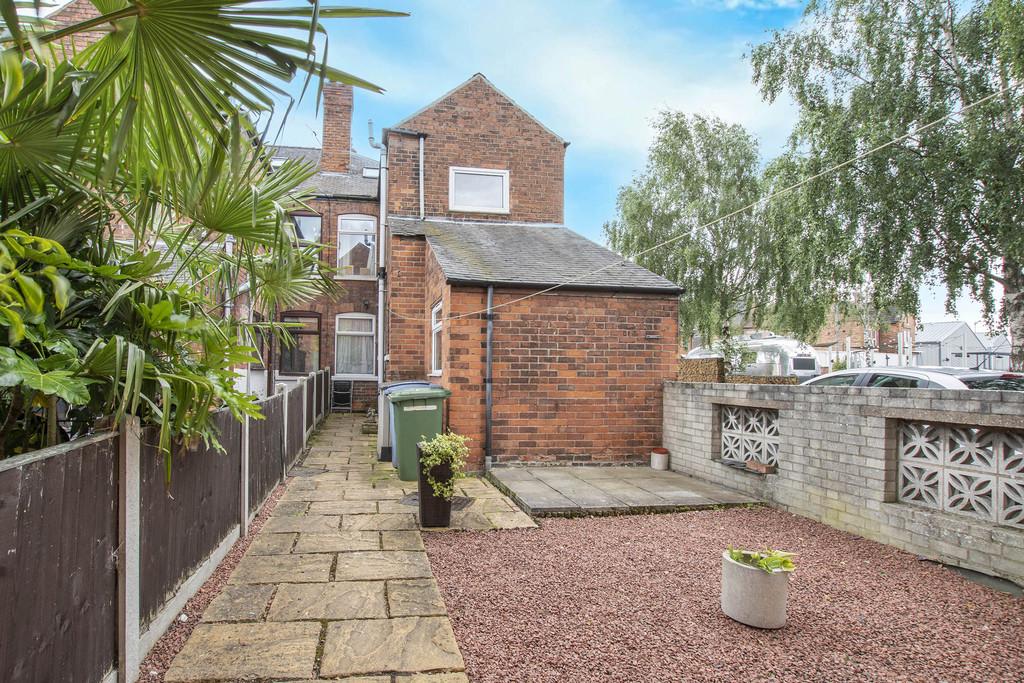 Thrumpton Lane, Retford 4 bed end of terrace house for sale £180,000
