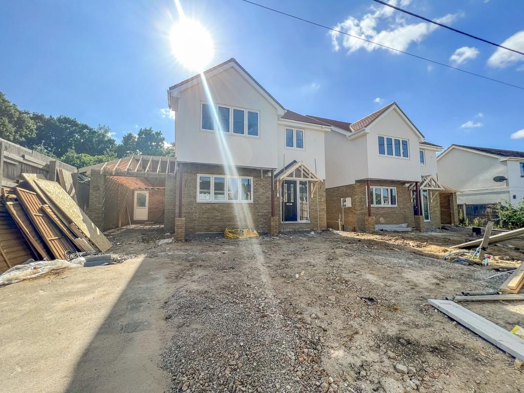 Woodside Road, Hockley 4 bed detached house