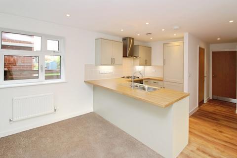 2 bedroom apartment to rent, Willeys Avenue, Exeter