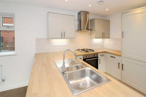 2 bedroom apartment to rent, Willeys Avenue, Exeter