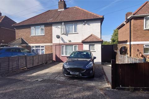 2 bedroom semi-detached house for sale - Birchway, Hayes, Greater London, UB3