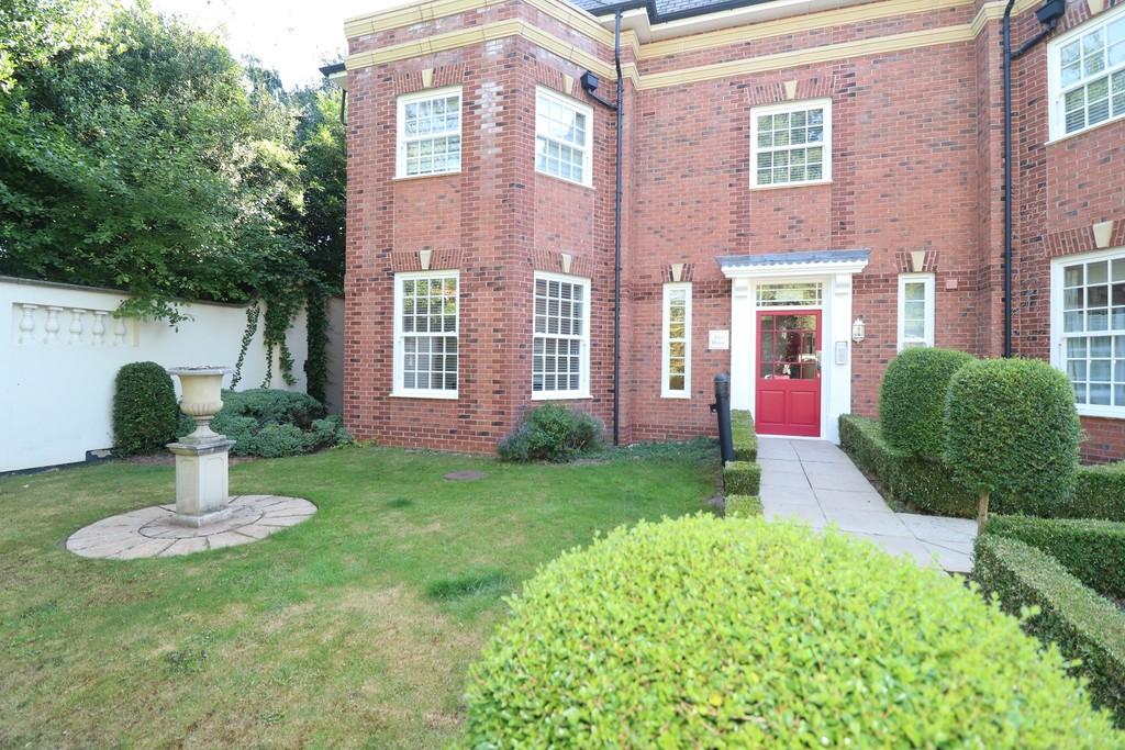 John Cullis Gardens, Leamington Spa 2 bed apartment £1,200 pcm (£277 pw)