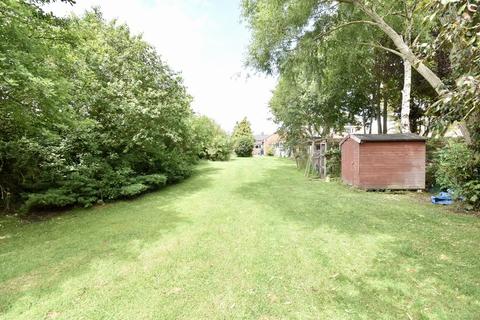 Iona Lowthorpe, Southrey, Lincoln, LN3 5TD