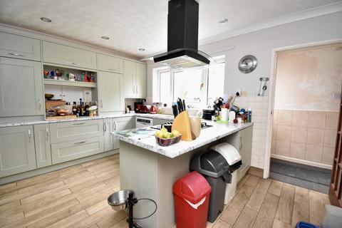 Iona Lowthorpe, Southrey, Lincoln, LN3 5TD