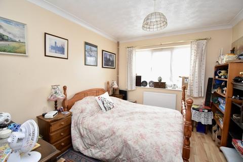 Iona Lowthorpe, Southrey, Lincoln, LN3 5TD