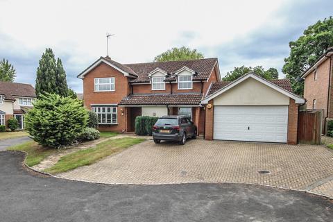 4 bedroom detached house to rent, Magnolia Way, Wokingham