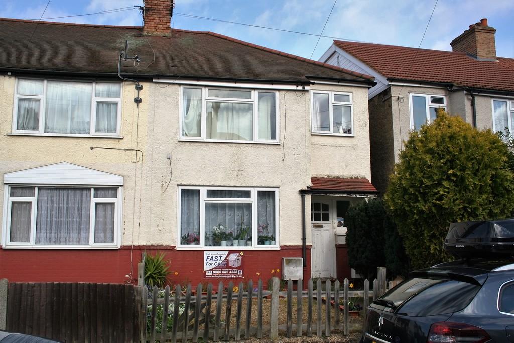 De'Arn Gardens, Mitcham 1 bed ground floor flat £1,200 pcm (£277 pw)