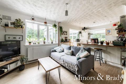 41 Elizabeth Drive, Necton, Swaffham, PE37 8ND