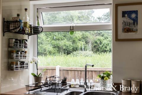 41 Elizabeth Drive, Necton, Swaffham, PE37 8ND