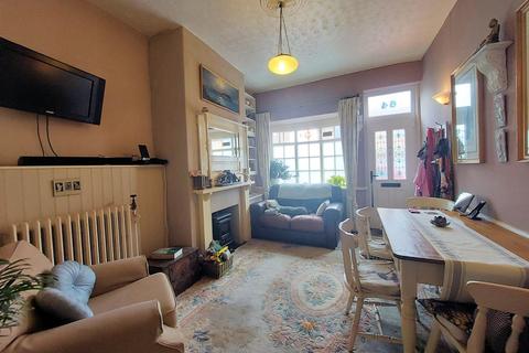 64 Longwestgate, Scarborough, YO11 1RG
