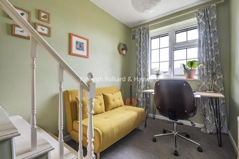 155 Beaconsfield Road, London, SE9 4DX