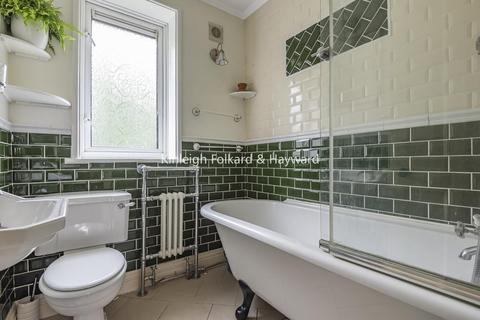 155 Beaconsfield Road, London, SE9 4DX