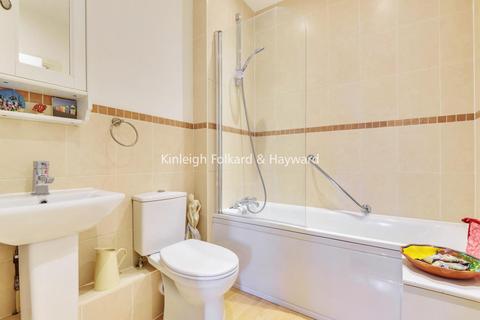 6 Knotley Way, West Wickham, BR4 9FH