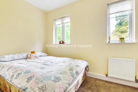 6 Knotley Way, West Wickham, BR4 9FH