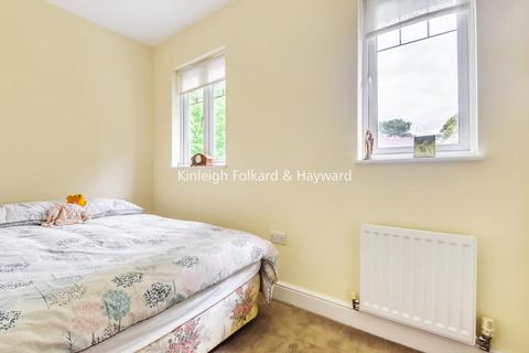 6 Knotley Way, West Wickham, BR4 9FH