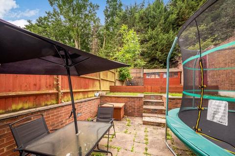 8 Whenman Avenue, Bexley, DA5 2BS