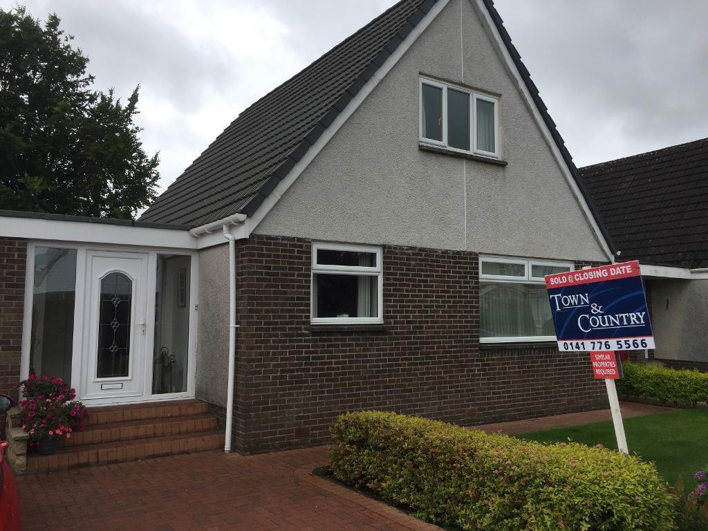 Smeaton Avenue, Torrance, G64 4BG 4 bed detached villa £259,999