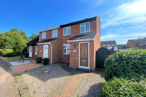 2 bedroom end of terrace house to rent, Eagle Drive, Flitwick, MK45 1RY