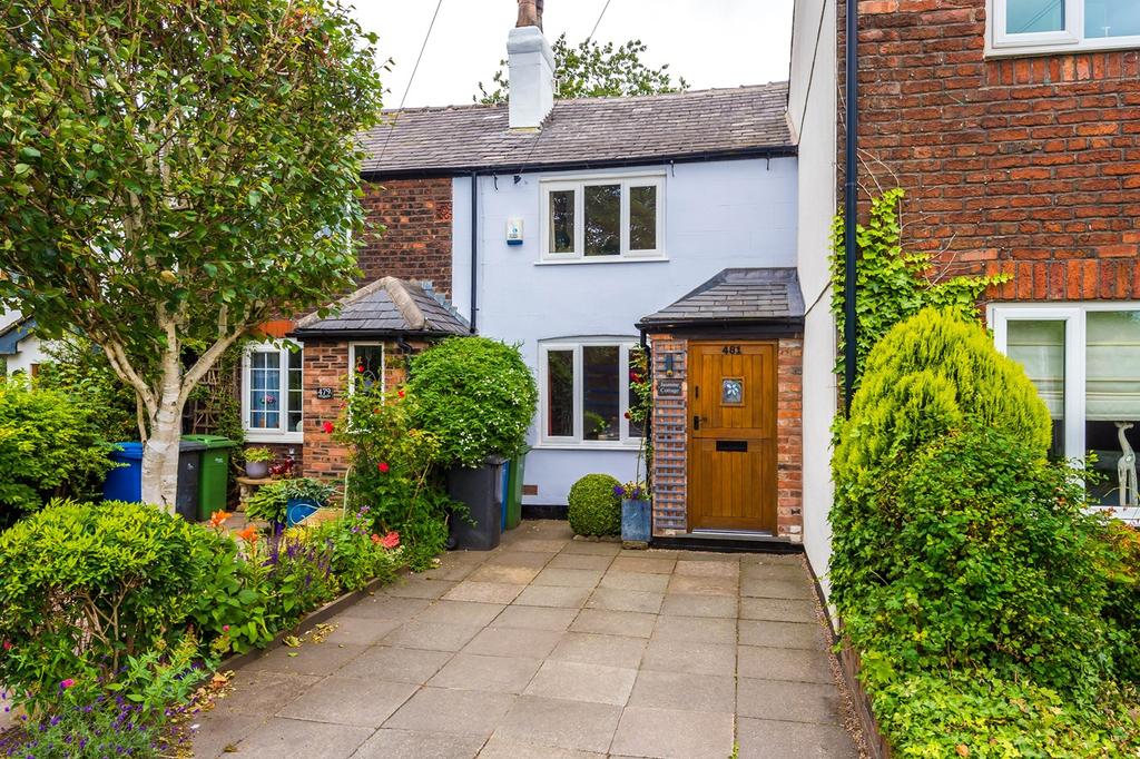 Warrington Road, Leigh End... 2 bed terraced house £250,000