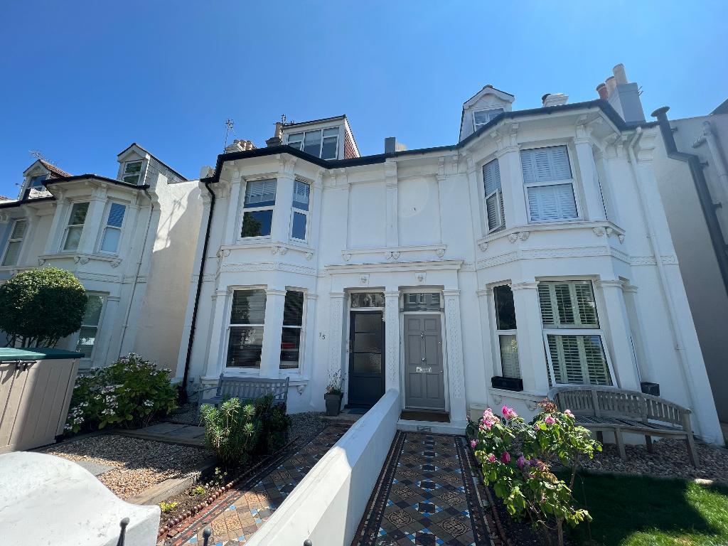 Westbourne Gardens, Hove, East... 1 bed flat £1,195 pcm (£276 pw)