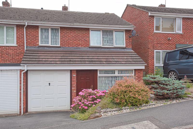 Valley Road, Banbury 3 bed semidetached house £299,950