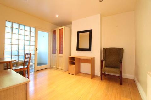 37 Colin Road, Luton, LU2 7RU