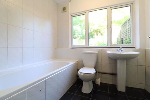 37 Colin Road, Luton, LU2 7RU