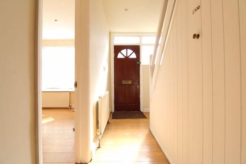 37 Colin Road, Luton, LU2 7RU