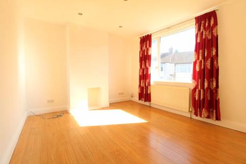 37 Colin Road, Luton, LU2 7RU