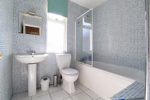 37 Colin Road, Luton, LU2 7RU