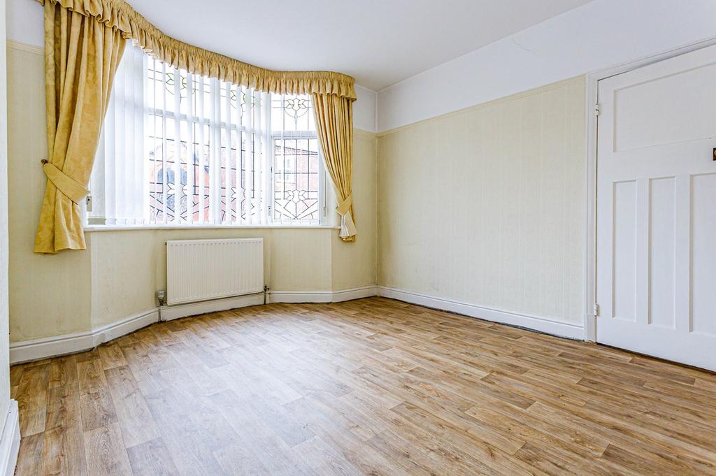 Charles Street, Golborne, Warrington, WA3 3 bed semidetached house £750 pcm (£173 pw)