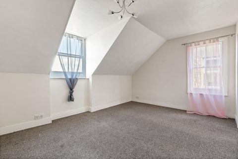 2 bedroom maisonette for sale, Folkestone Road, Dover, CT17