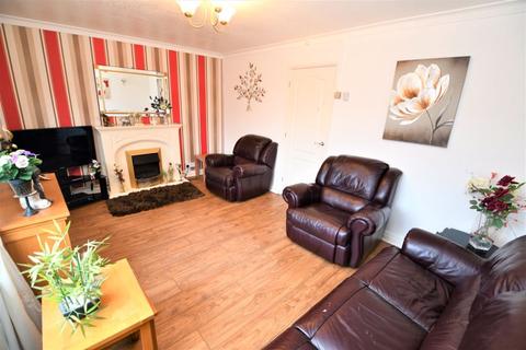 12 Oswald Close, Salford, M6 6SL