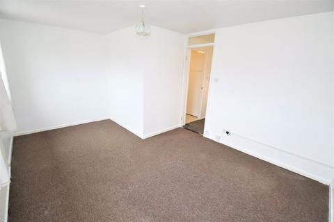 12 Oswald Close, Salford, M6 6SL