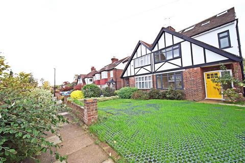 4 bedroom semi-detached house for sale - Greenway, Southgate, London