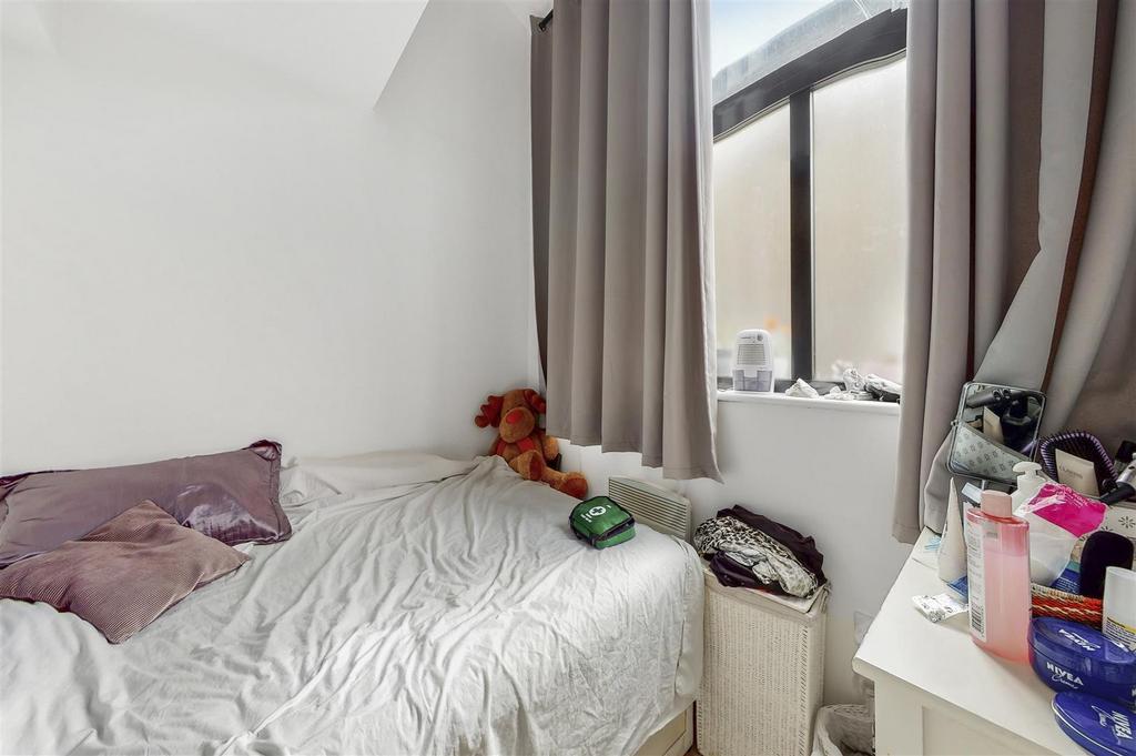 218 A High Street - Puf9 J2 Sp Ty Q14dom8 N7 P.jpg