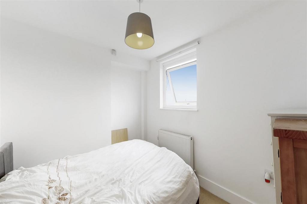 218d High Street - fds OSM5v7x Xmso Xvf O6r.jpg